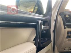 تۆیۆتا لاند کروزەر